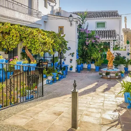 Holiday home Awesome In